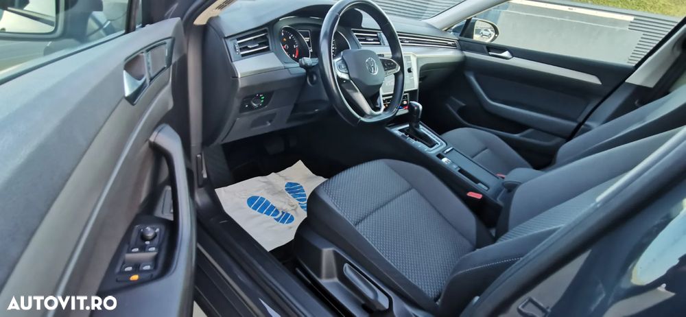 Volkswagen Passat Variant 2.0 TDI SCR DSG Business - 13