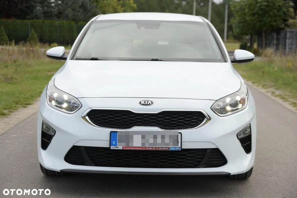 Kia Ceed - 9