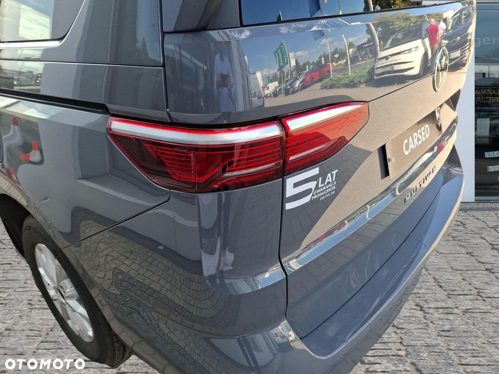 Volkswagen Multivan - 11