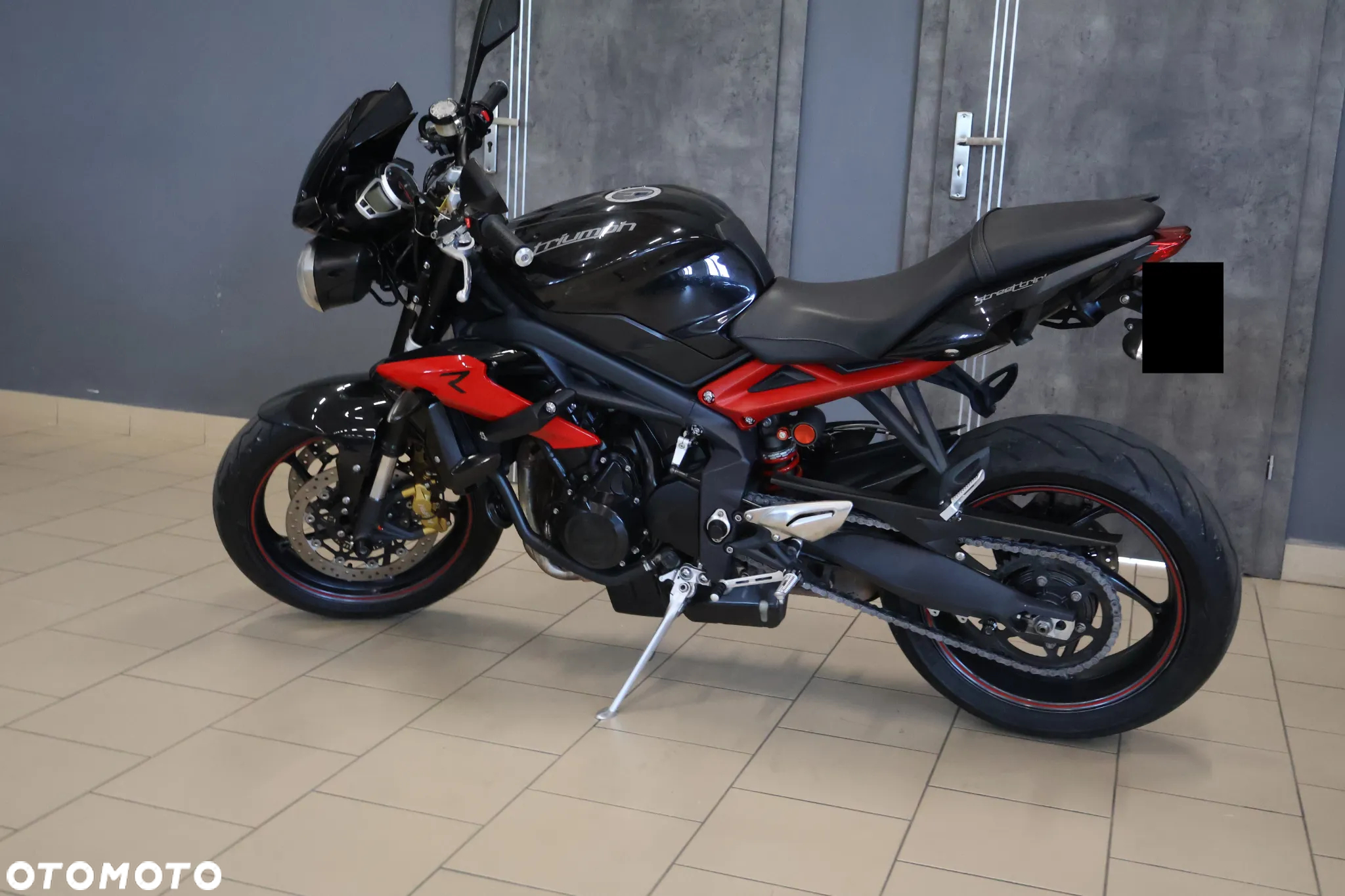 Triumph Street Triple - 9