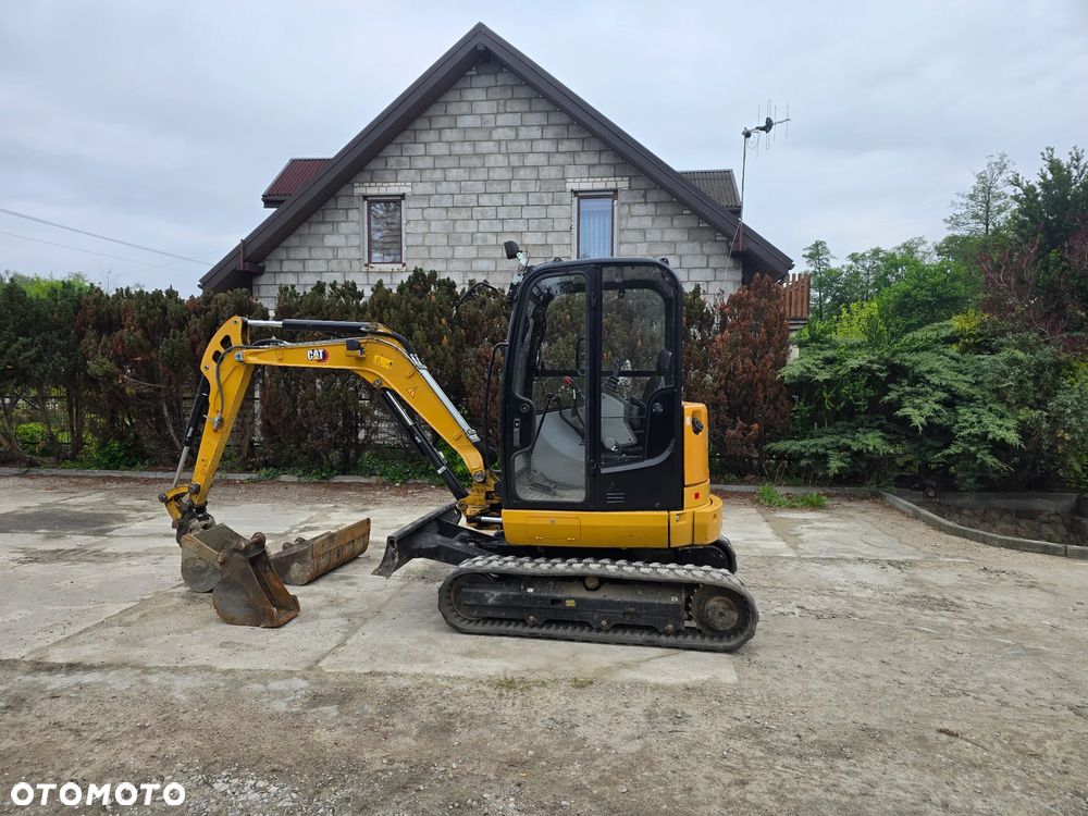 Caterpillar CAT 302.7 - 2