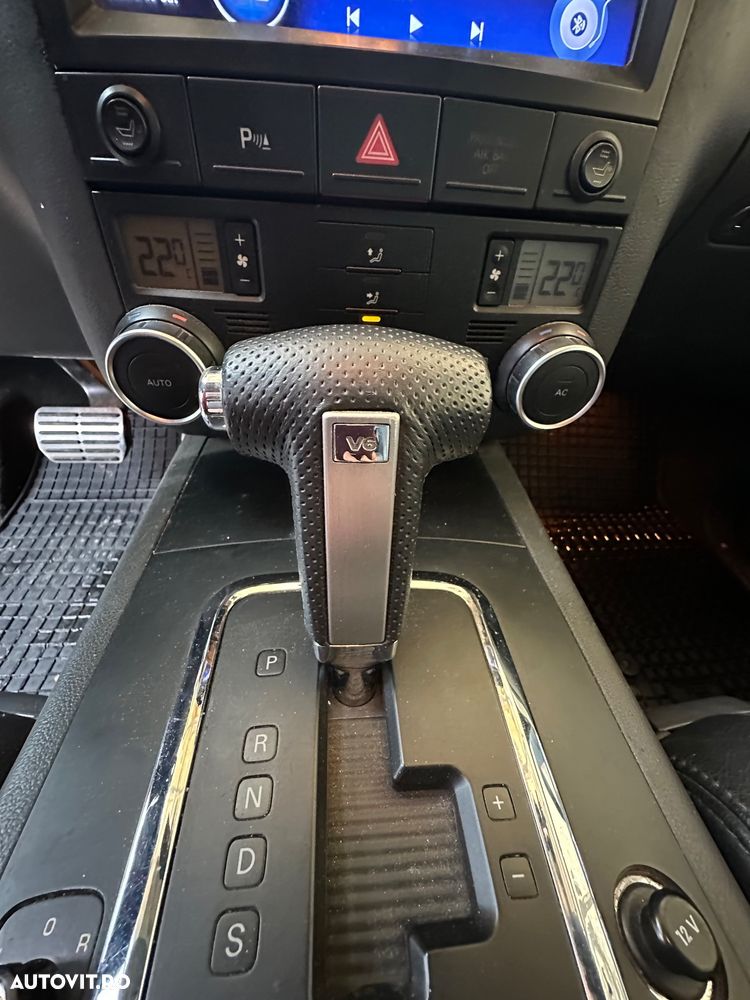 Volkswagen Touareg - 25