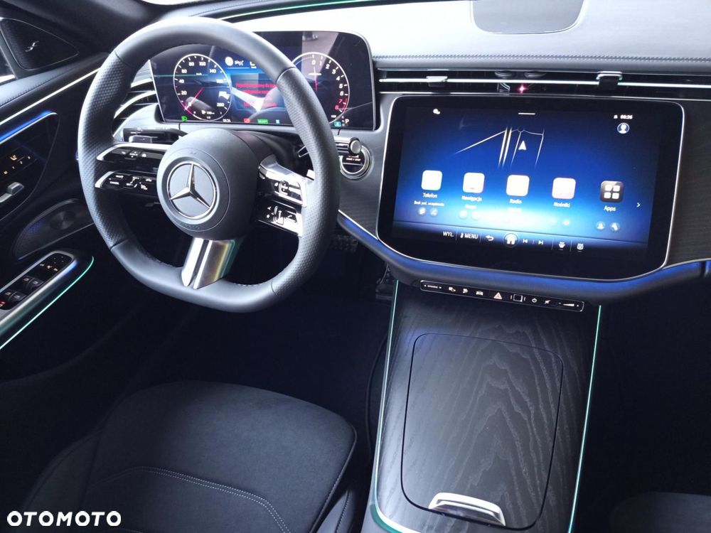 Mercedes-Benz Klasa E 300 PHEV 4-Matic AMG 9G-Tronic - 9