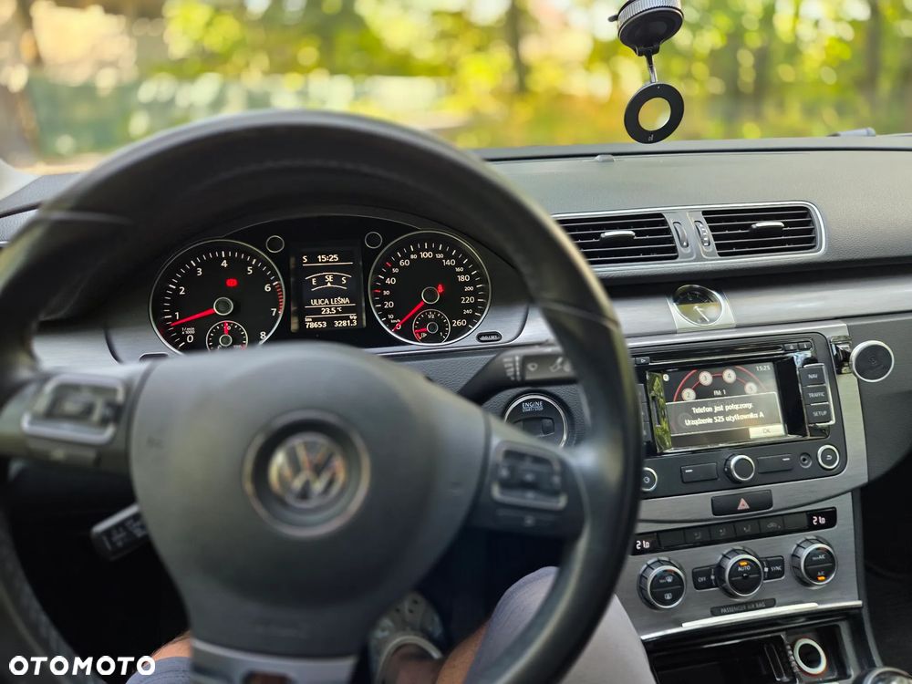 Volkswagen Passat - 6