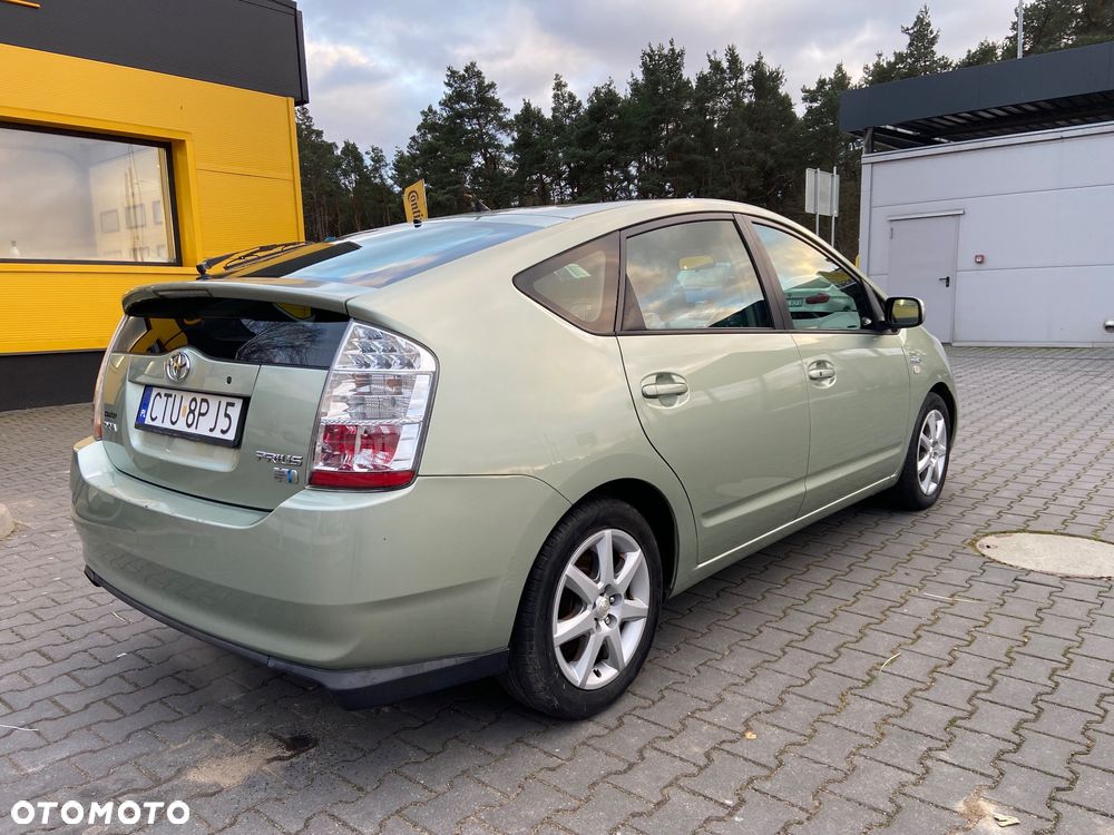 Toyota Prius 1.5 VVT-i Sol - 6