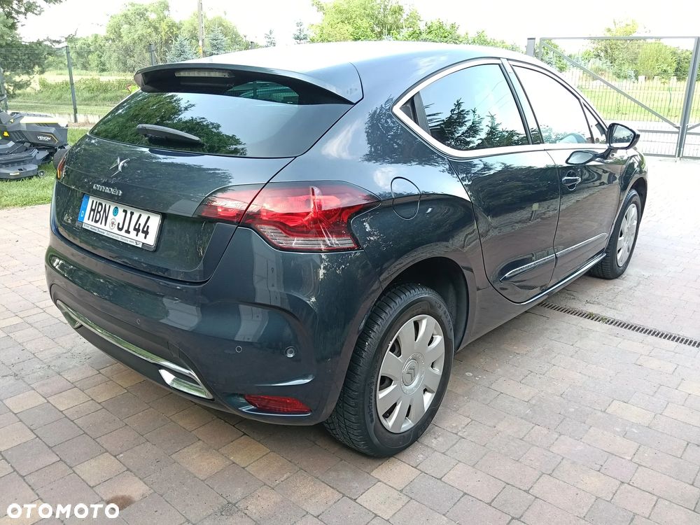 Citroën DS4 1.6 e-HDi SoChic MCP - 5