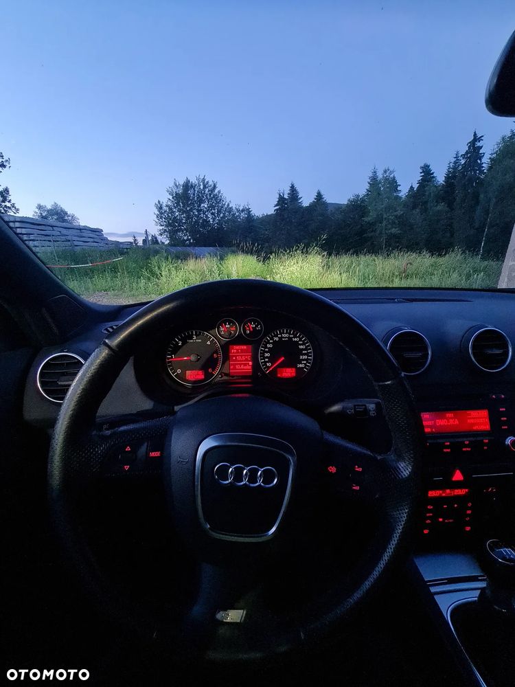 Audi A3 Sportback 2.0 TDI DPF Quattro Ambition - 9