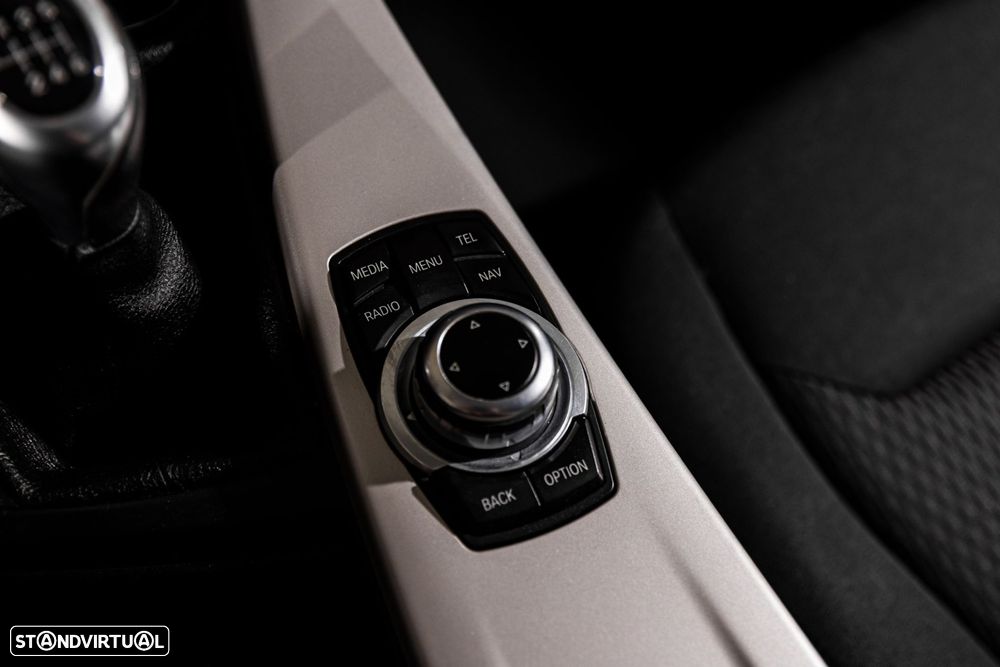 BMW 318 d - 21