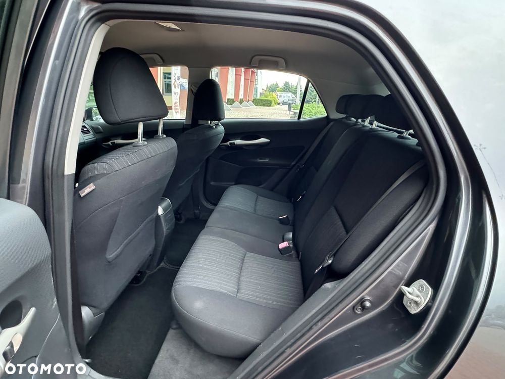 Toyota Auris 1.6 VVT-i Sol - 15