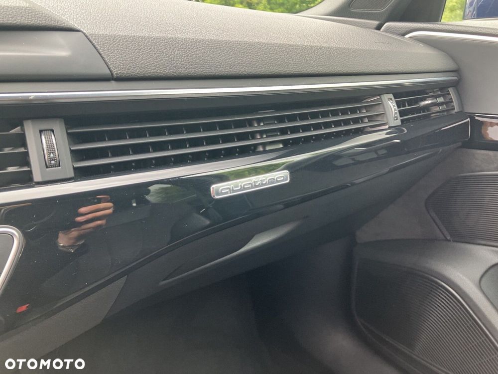 Audi A4 Limousine - 18