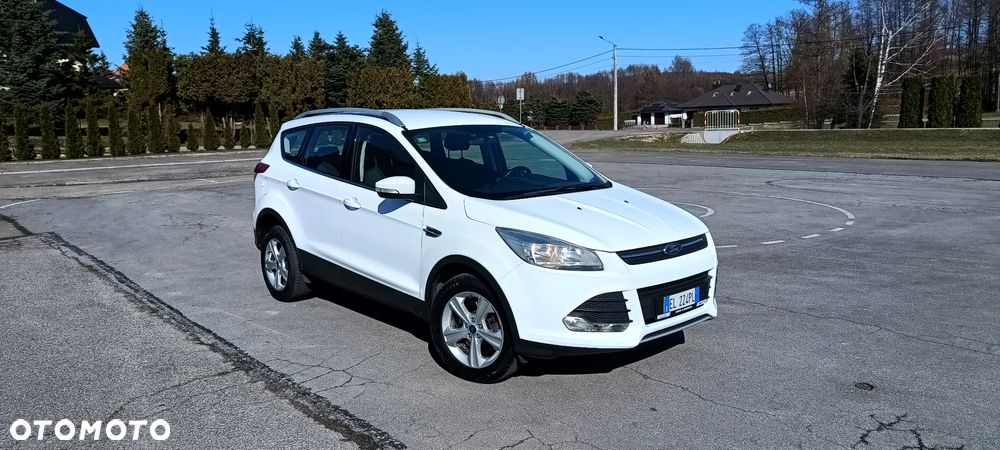 Ford Kuga 2.0 TDCi 2x4 Titanium - 34