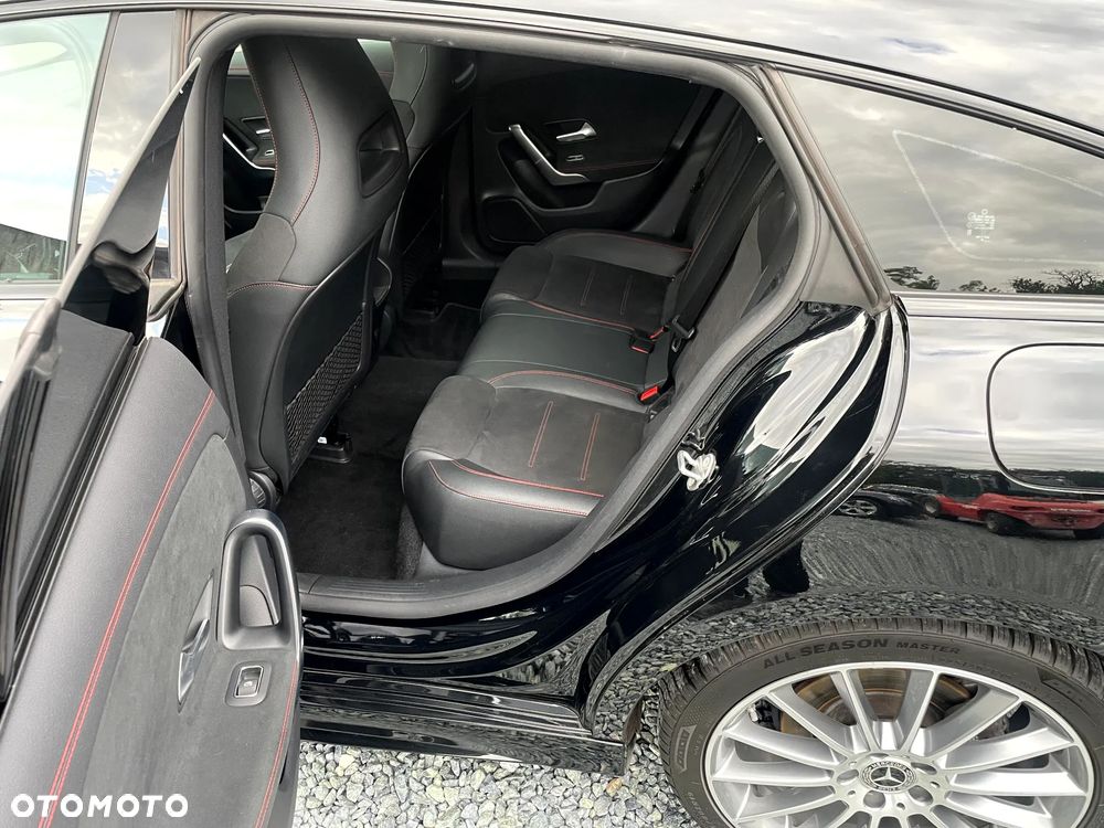 Mercedes-Benz CLA 200 d 8G-DCT Edition AMG Line - 19