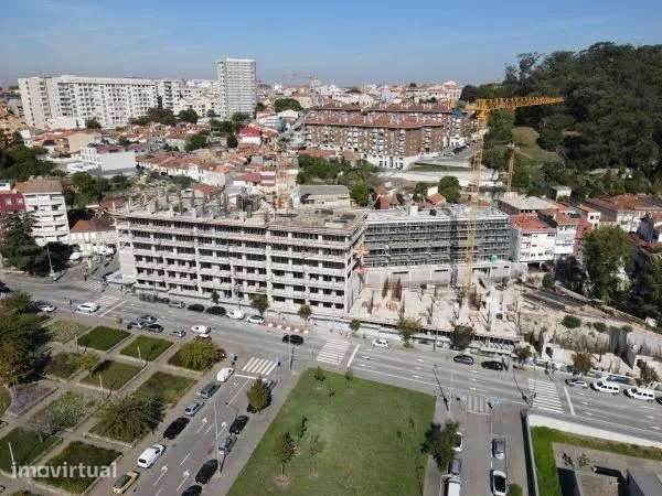 Apartamento T0 Novo, com lugar de garagem, situado em Campanhã - Grande imagem: 2/14
