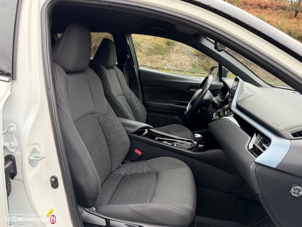 Toyota C-HR 1.8 Hybrid Square Collection - 35