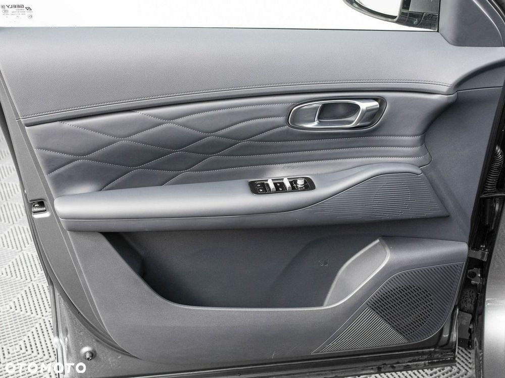 Geely Starray EM-i 1.5 PHEV Pro - 7