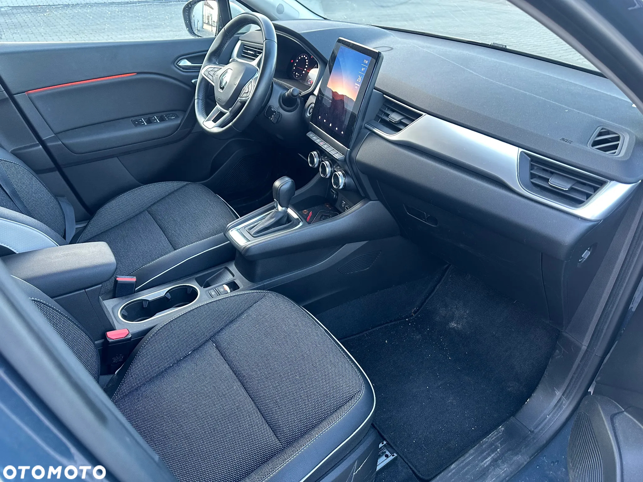 Renault Captur 1.3 TCe mHEV Techno EDC - 10