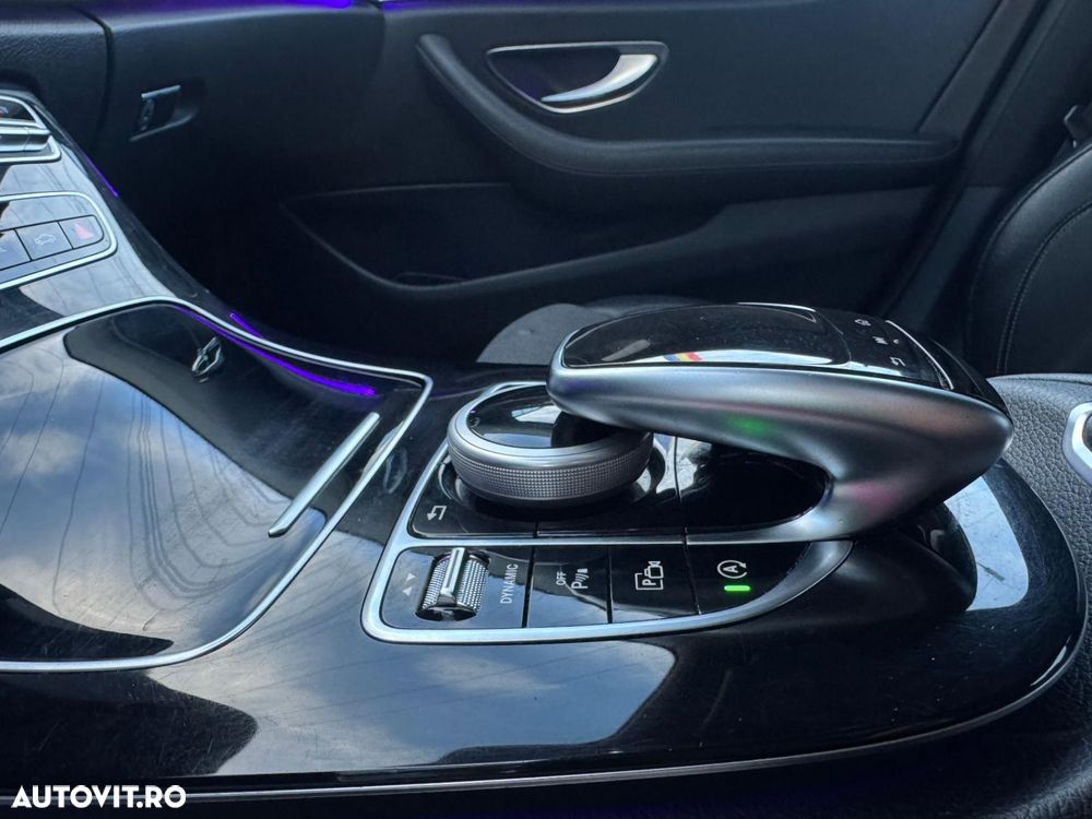 Mercedes-Benz E - 17