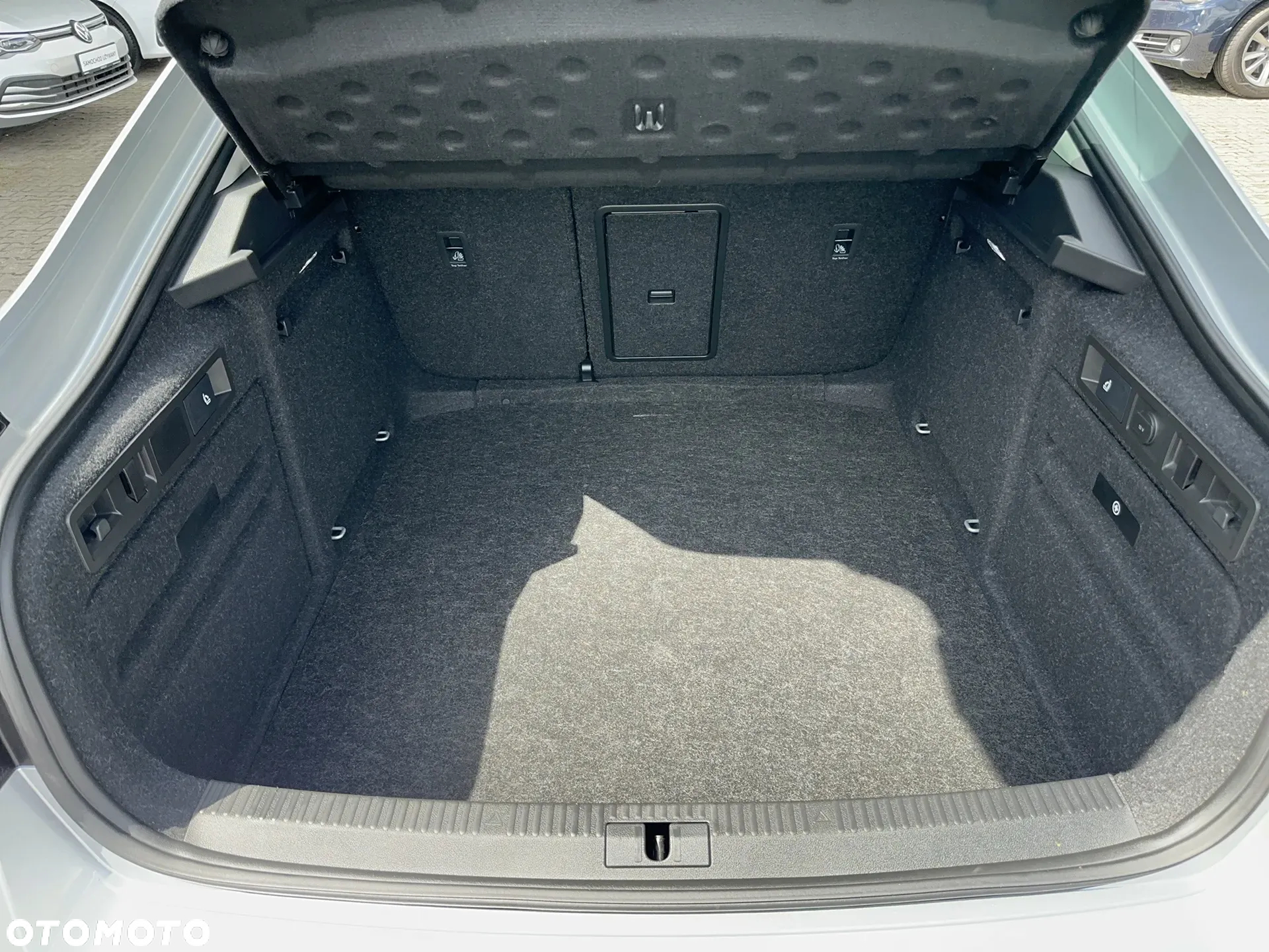 Skoda Superb 1.5 TSI Ambition DSG - 25