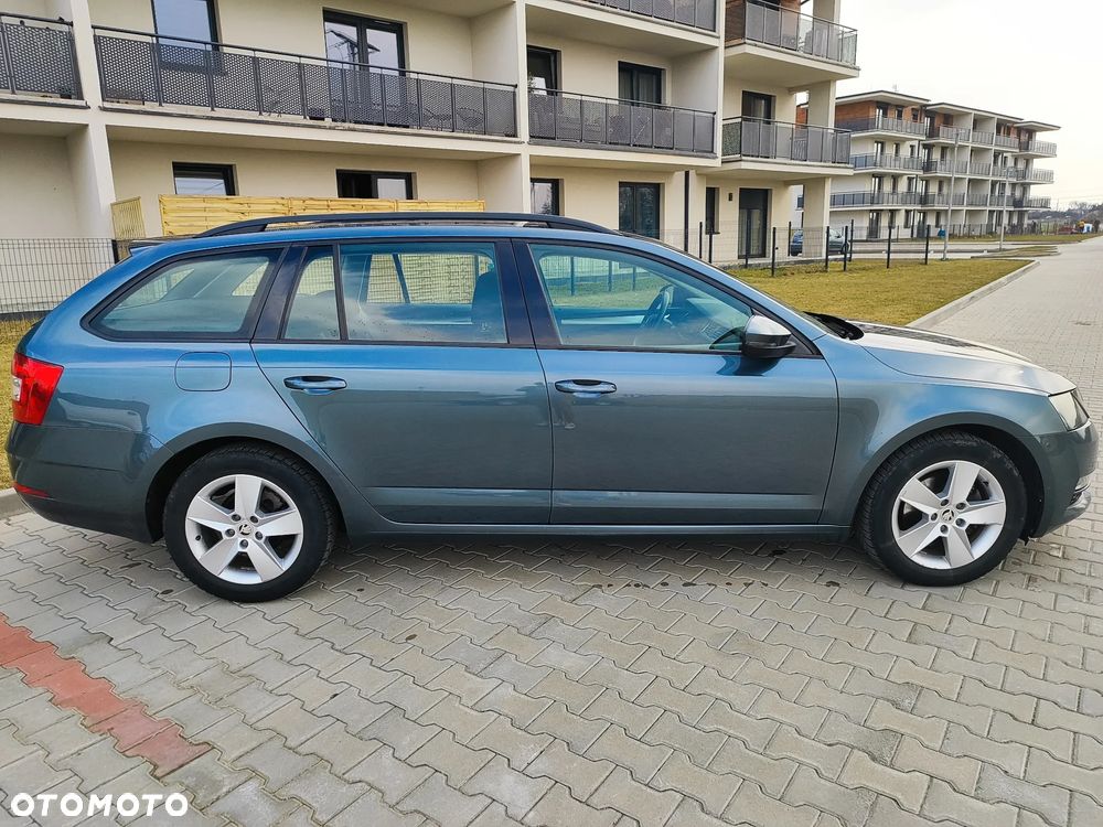 Skoda Octavia 1.4 TSI Ambition - 10