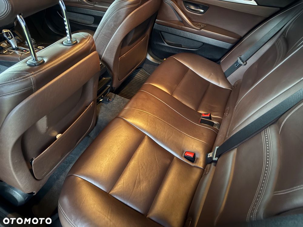 BMW Seria 5 520d Luxury Line - 7