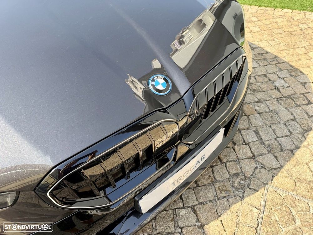 BMW 530 e Pack Desportivo M Pro - 4