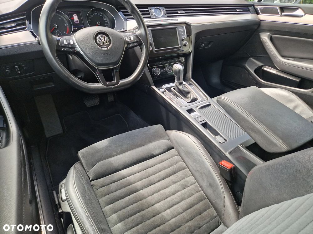 Volkswagen Passat 2.0 TDI SCR (BlueMotion Technology) DSG Highline - 13