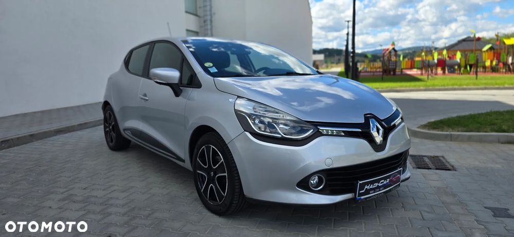 Renault Clio - 10