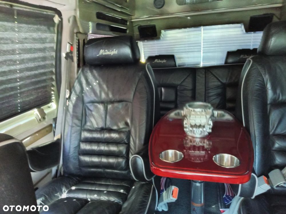 Chevrolet Astro - 8