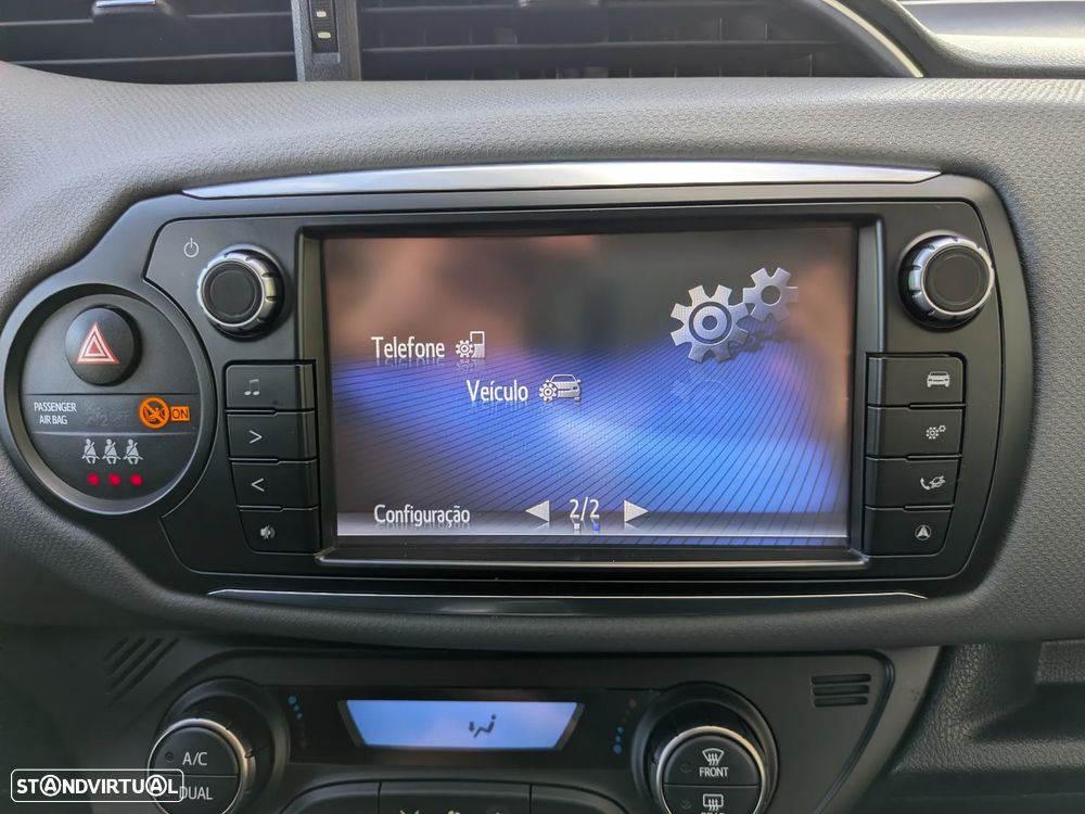 Toyota Yaris 1.5 HSD Comfort - 15