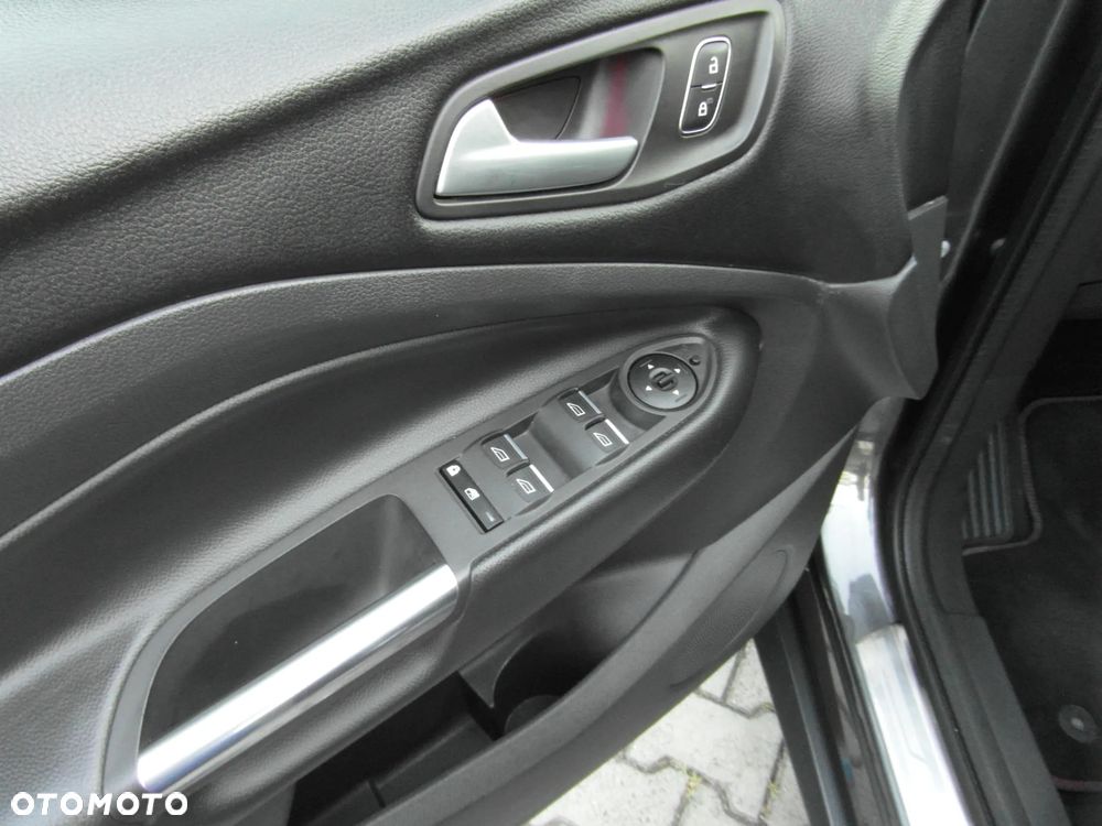 Ford Kuga 2.0 TDCi 4x4 ST-Line - 15