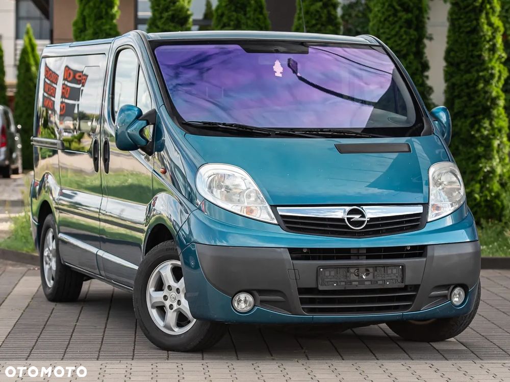 Opel Vivaro - 1