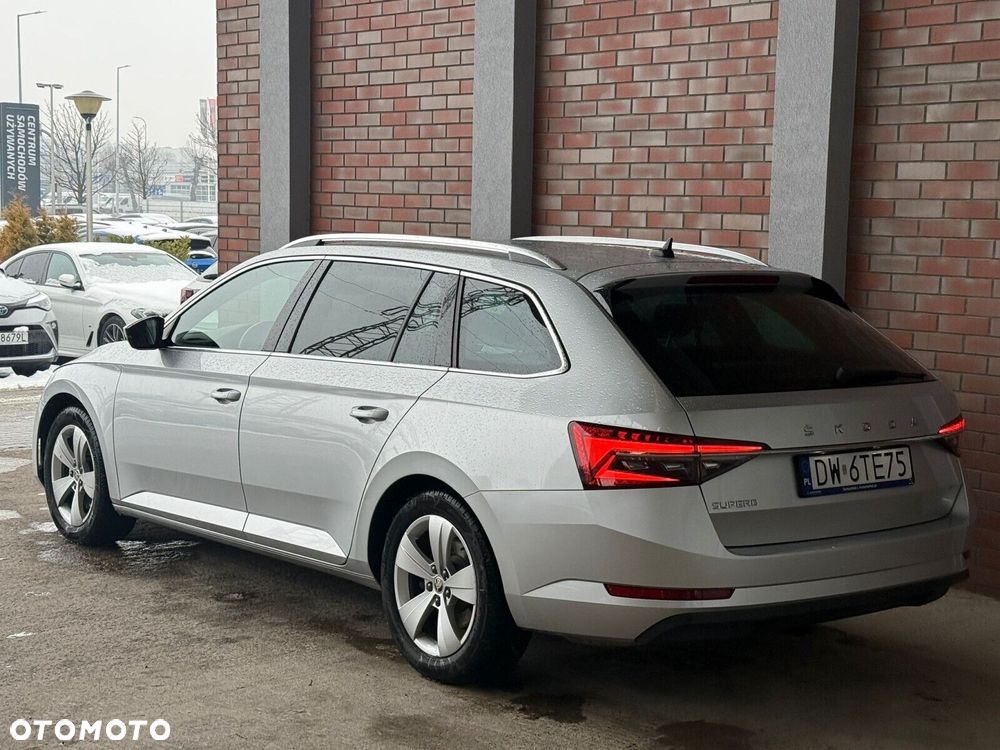 Skoda Superb 2.0 TDI SCR Style DSG - 6