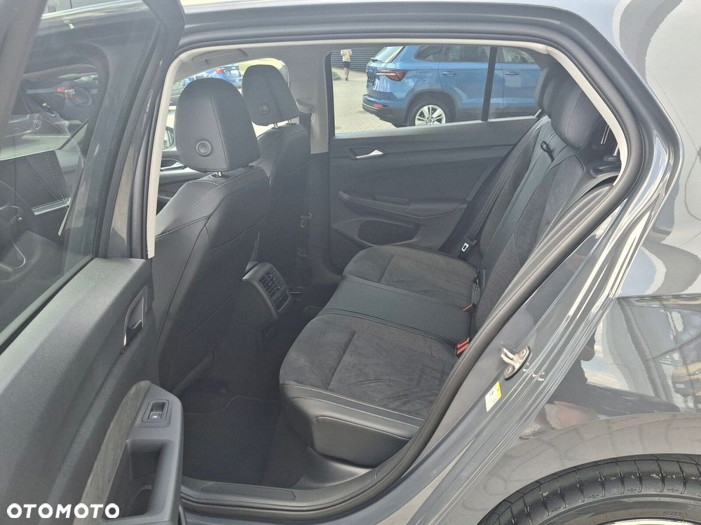 Volkswagen Golf - 15
