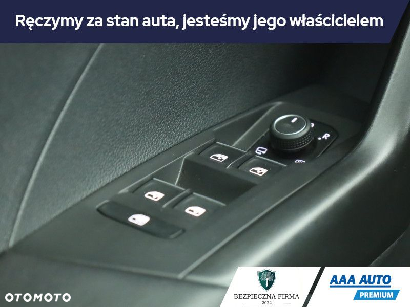 Volkswagen T-Cross - 17