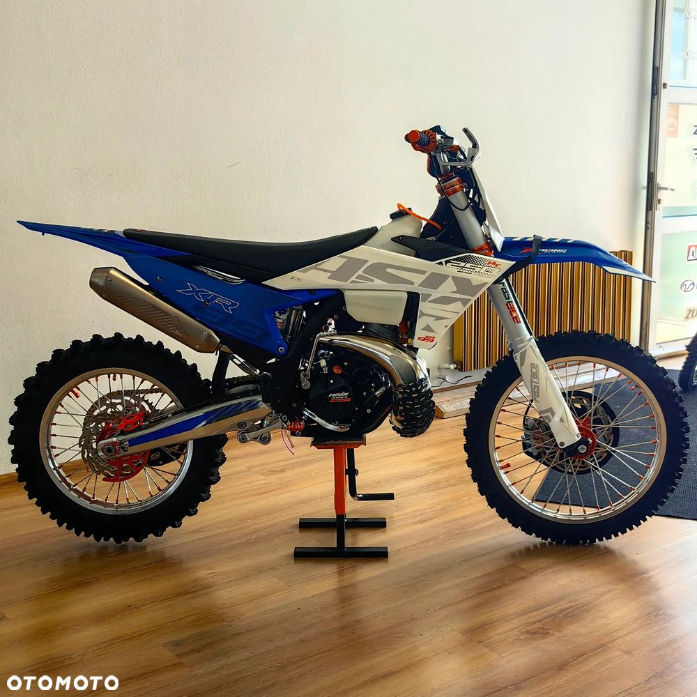 ASIX XR-99 - 2