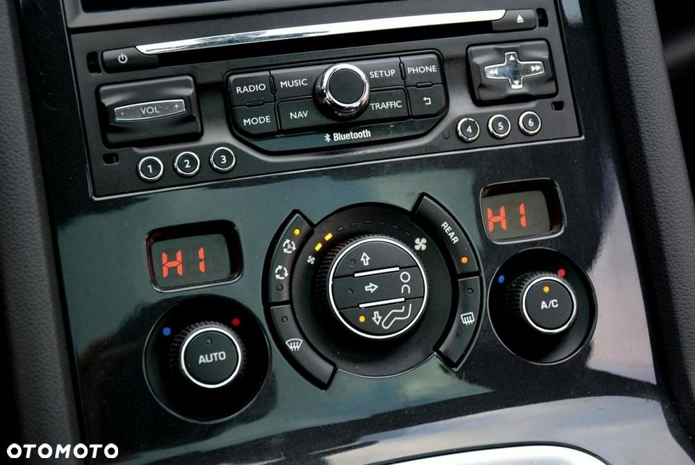 Peugeot 5008 2014