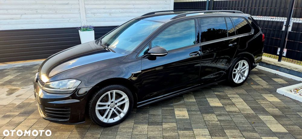 Volkswagen Golf - 6