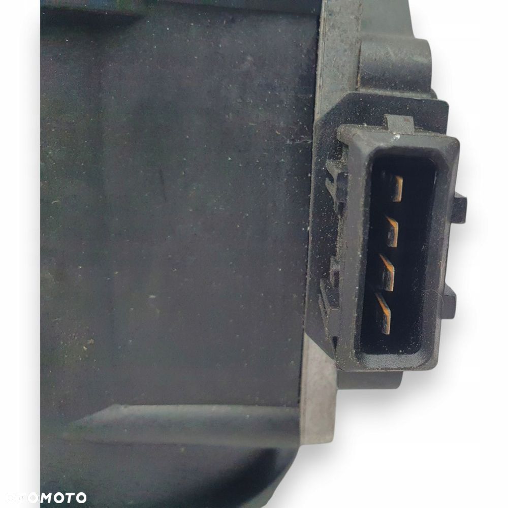 PRZEPŁYWOMIERZ BMW E36 E39 E38 2.8 2.5 1703275 Siemens - 4
