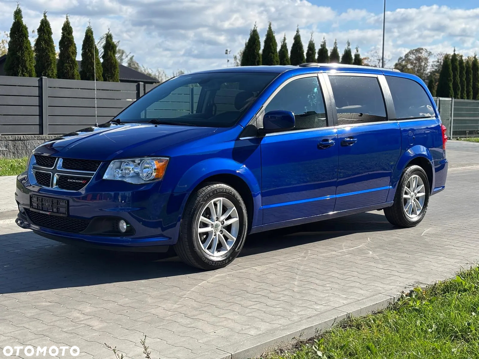 Dodge Grand Caravan - 4