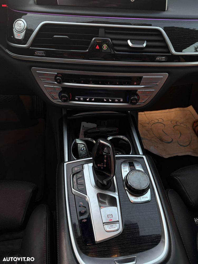 BMW Seria 7 750i xDrive Edition Exclusive - 16
