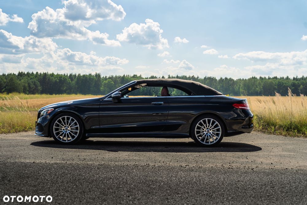 Mercedes-Benz Klasa C 300 9G-TRONIC - 2