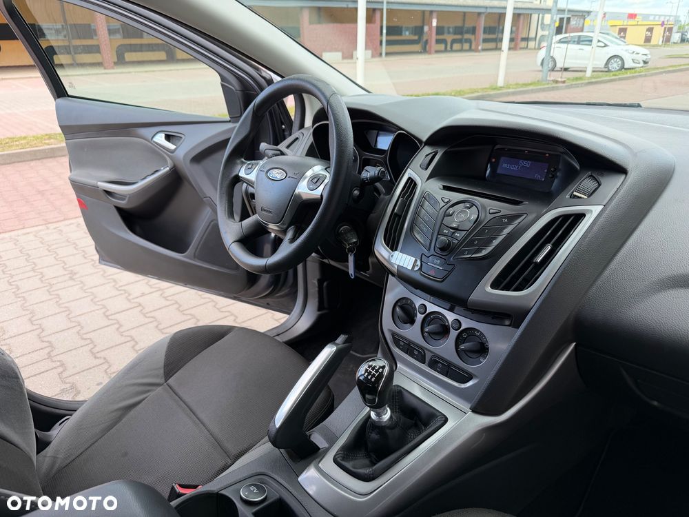 Ford Focus 1.6 TDCi DPF Champions Edition - 18
