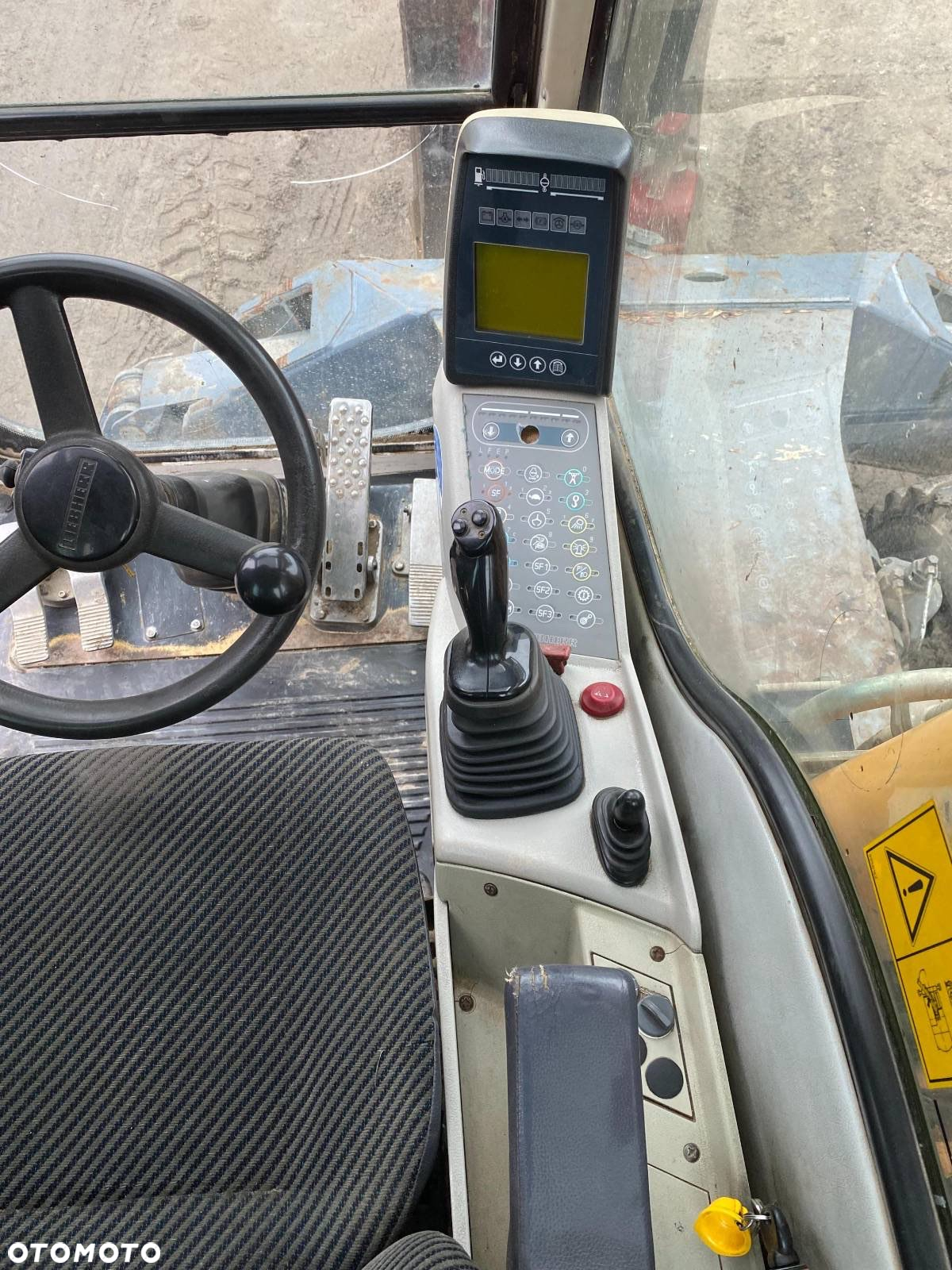 Liebherr 904 - 7