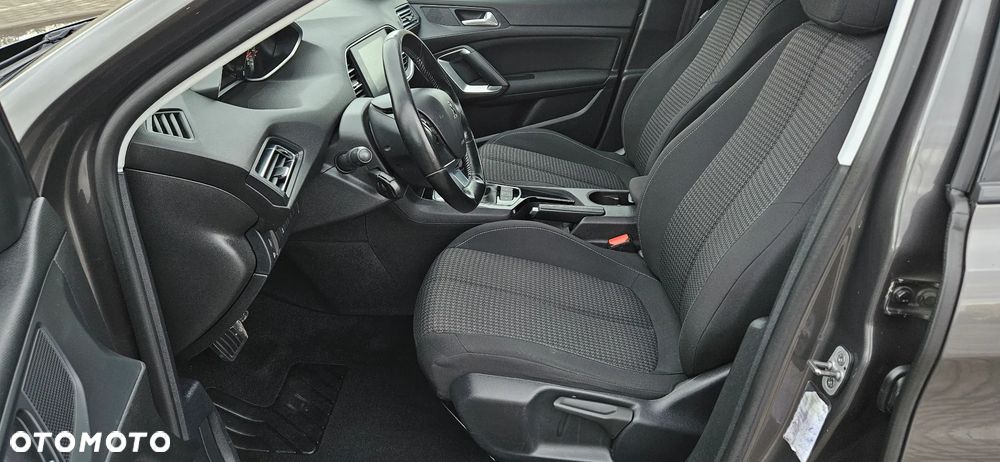 Peugeot 308 - 9