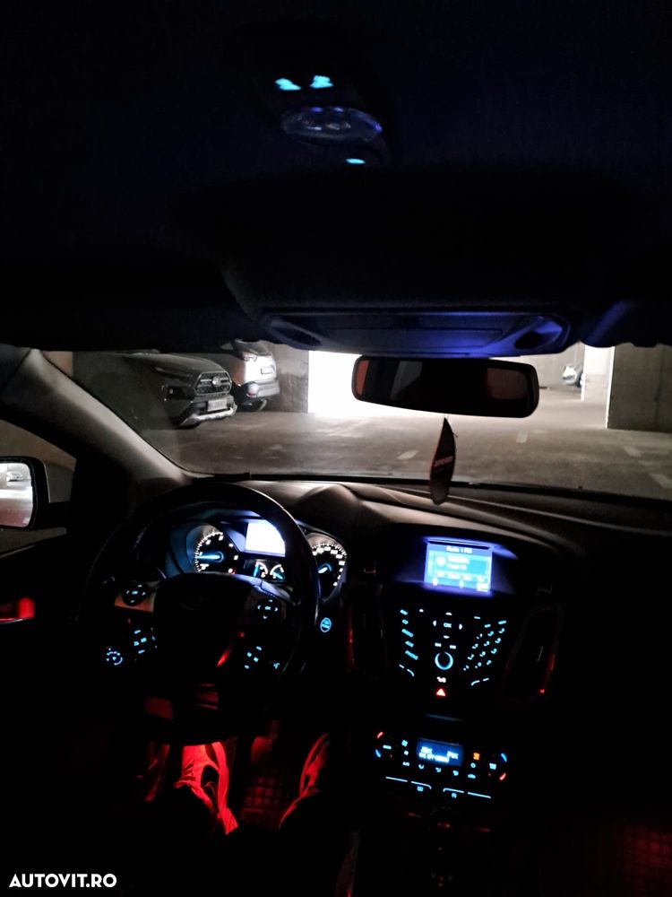 Ford Focus 1.6 TDCI DPF Titanium - 15