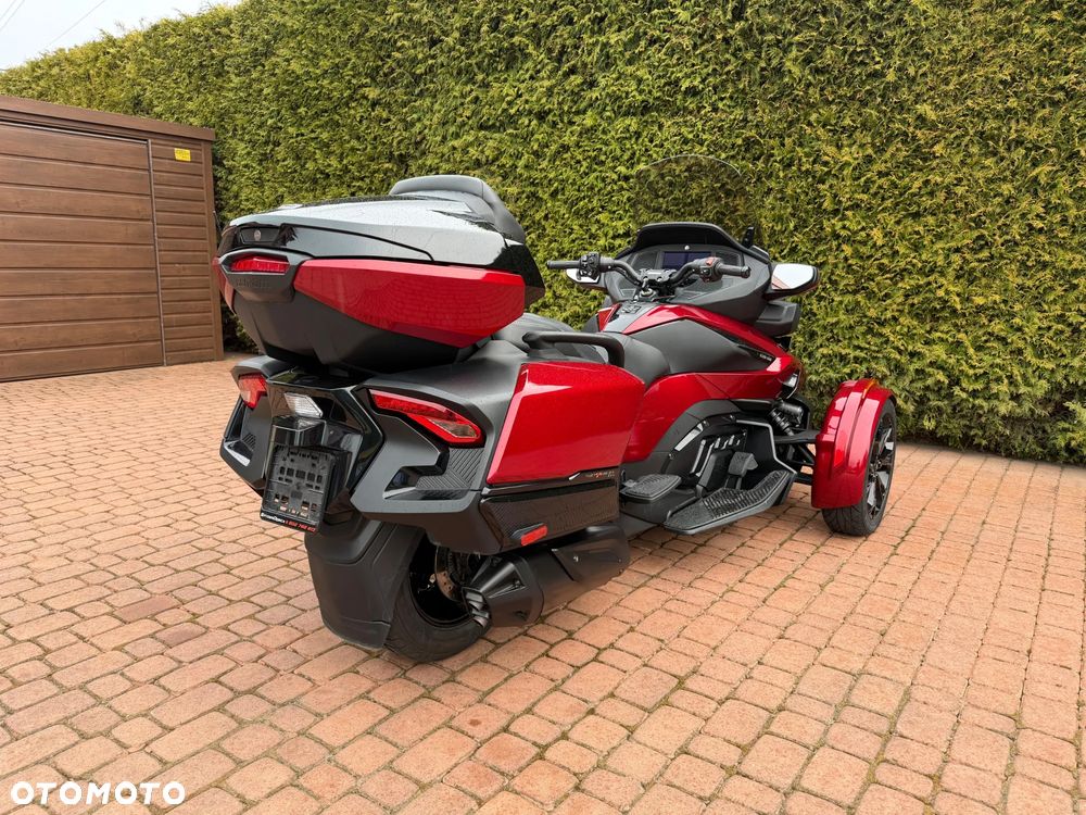 Can-Am Spyder - 6