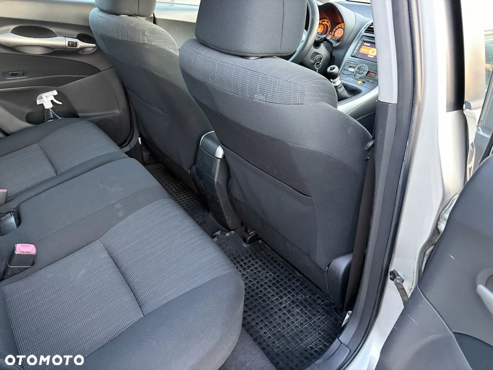 Toyota Auris 1.4 D-4D - 26