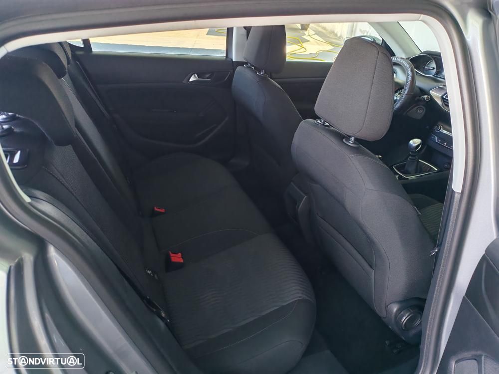 Peugeot 308 1.6 BlueHDi Allure - 12