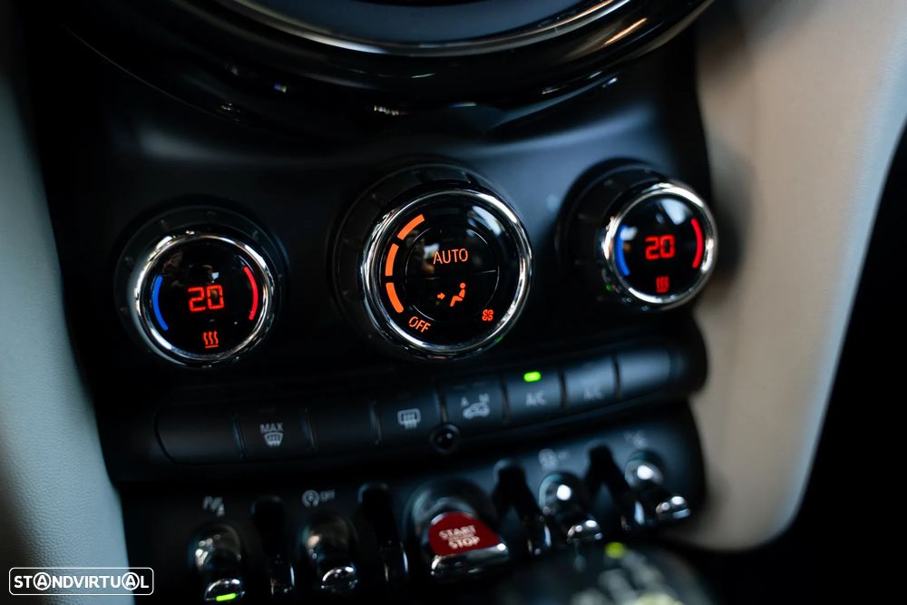 MINI 3 Portas John Cooper Works Auto Desportiva - 26