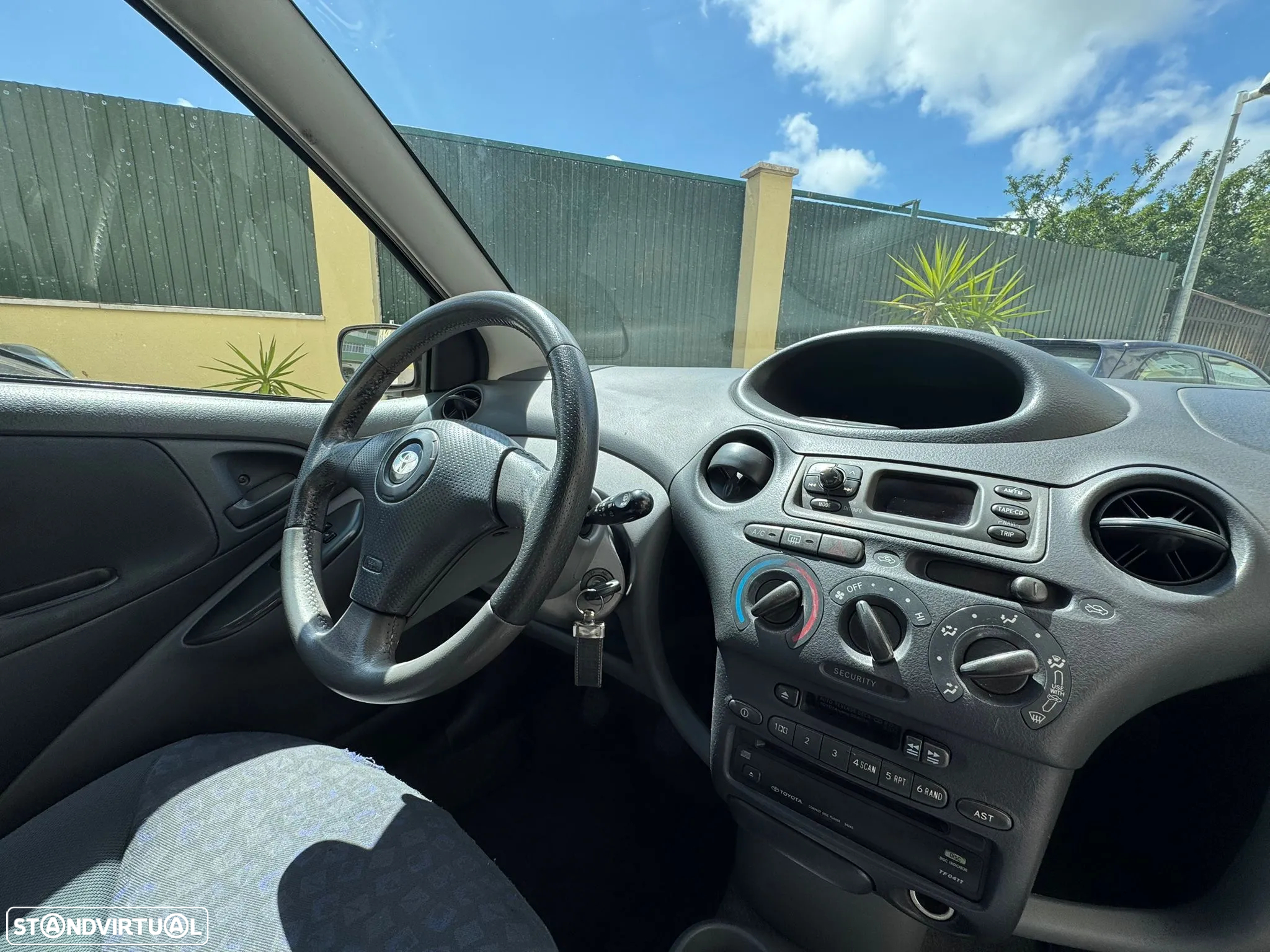 Toyota Yaris 1.0 Luna ABS+CD+AC - 8